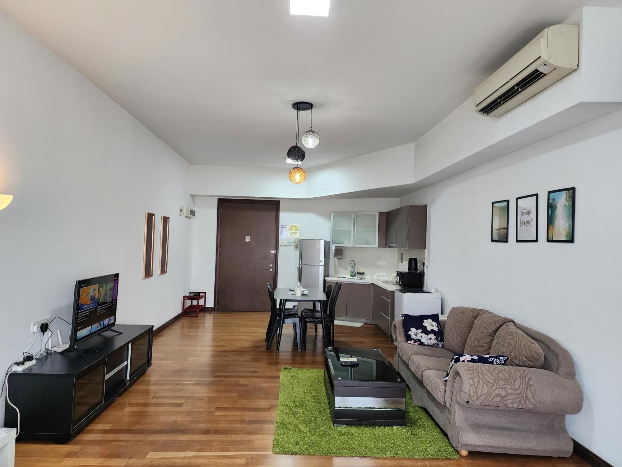 Regalia Serviced Klcc Infinitypool Apartemen *